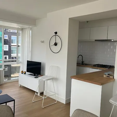Leonie Met Zeezicht Appartement Coxyde