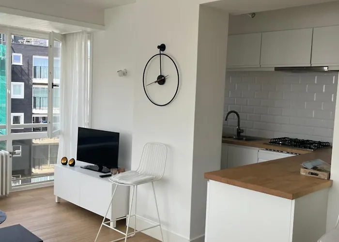Leonie Met Zeezicht Appartement Koksijde